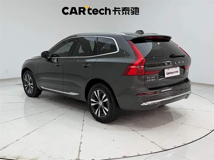 Volvo XC60 2022 B 5 4 WD — фото 7