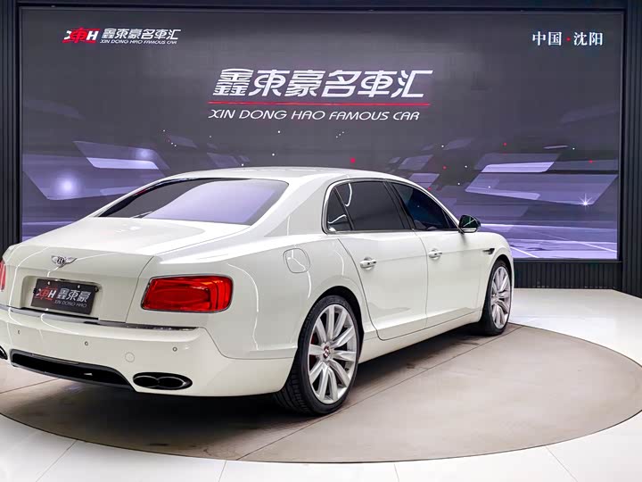 Bentley Flying Spur — фото 6