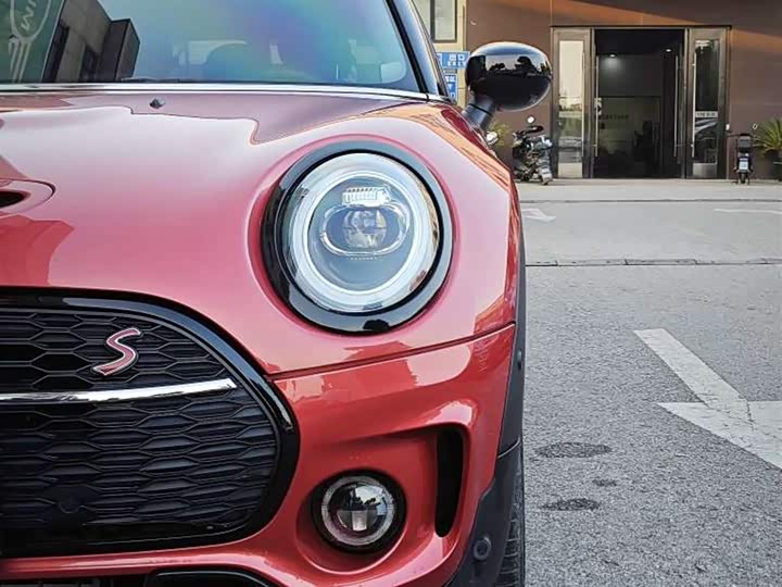 MINI Clubman — фото 7