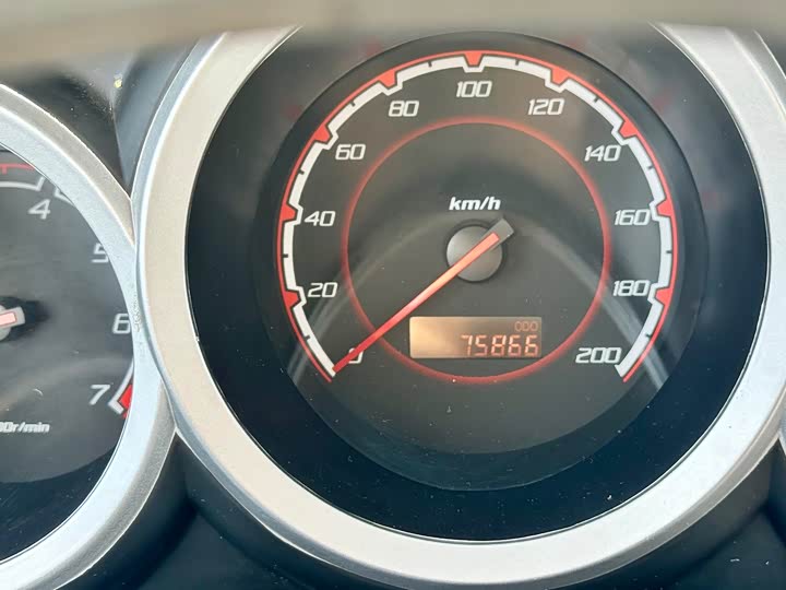 Changan CX20 2014 1.4 L MT IV — фото 32