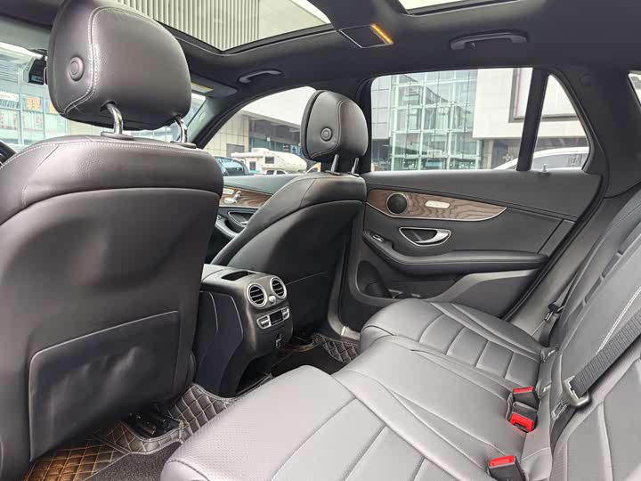 Mercedes-Benz GLC 2022 GLC 260 L 4 MATIC Luxury — фото 13