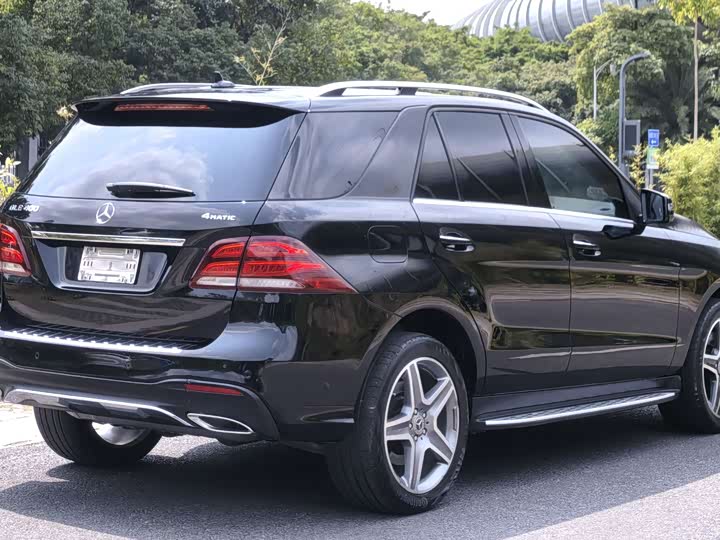 Mercedes-Benz GLE — фото 6