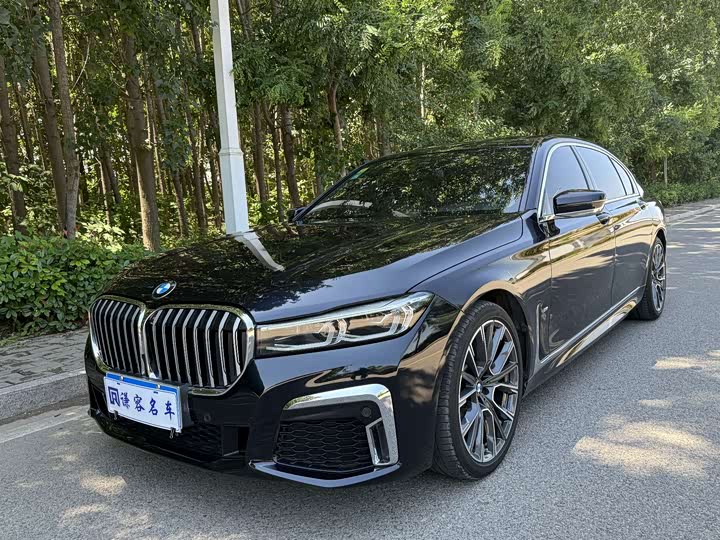 BMW 7-Series 2019 740 Li Leading M