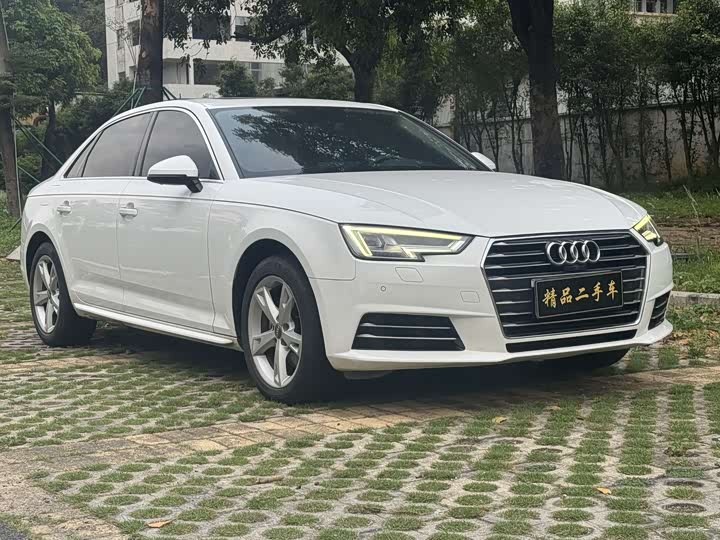 Audi A4L 2017 Plus 40 TFSI — фото 4