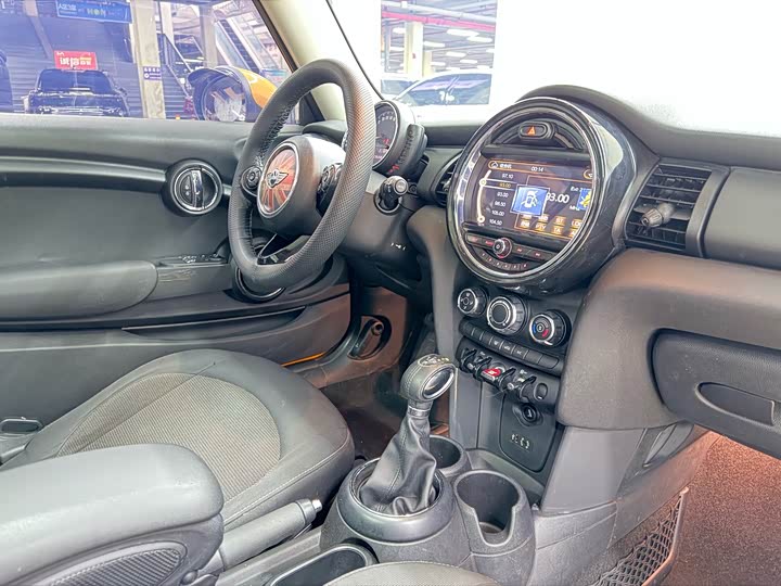 MINI Hatch — фото 19