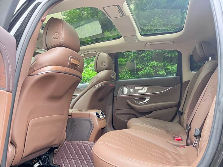 Mercedes-Benz E-Class 2017 E 320 L 4 MATIC — фото 7