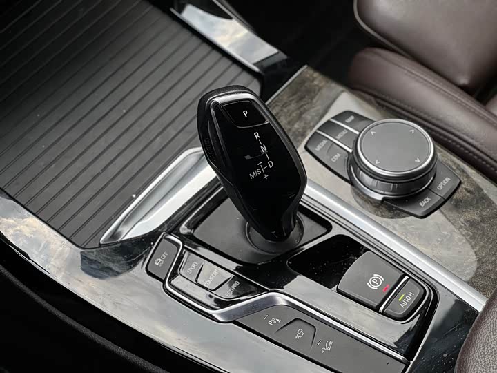 BMW X3 2020 x Drive 30i Leading M — фото 12