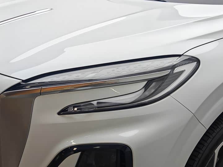 Hongqi HS3 PHEV 2024 115km — фото 8