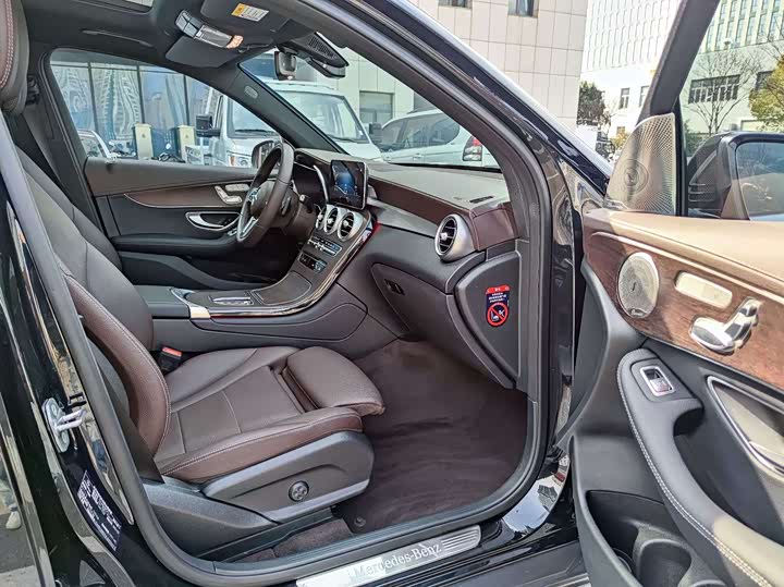 Mercedes-Benz GLC 2022 GLC 260 L 4 MATIC — фото 16