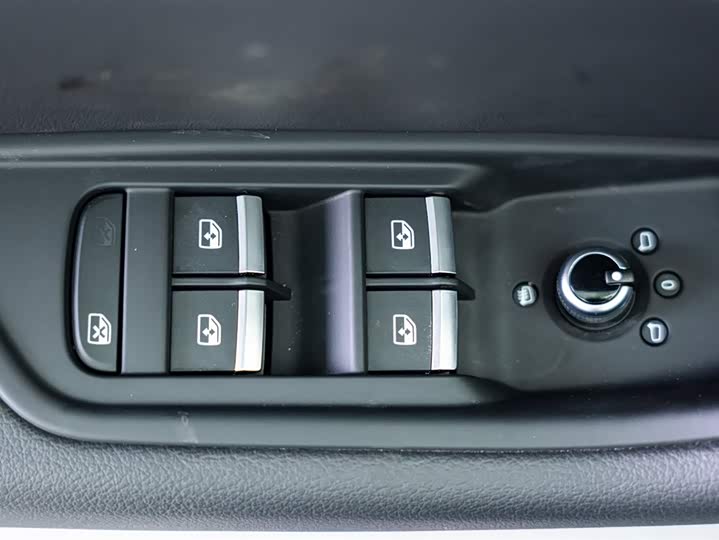 Audi A5 2023 Sportback 40 TFSI — фото 16