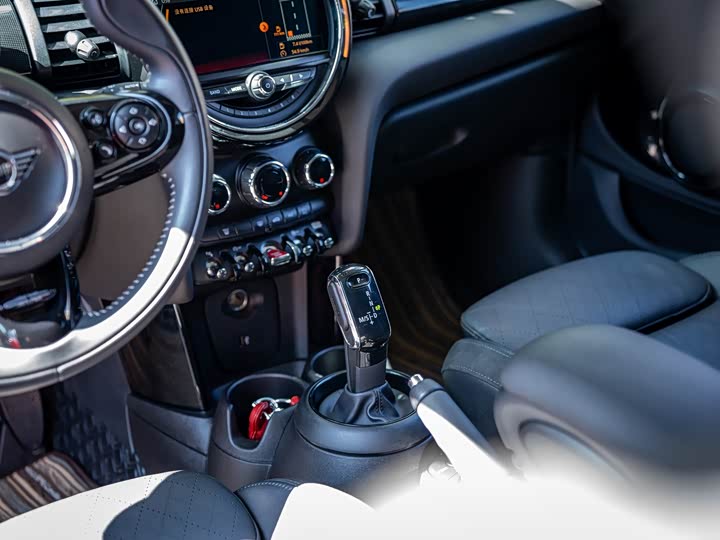 MINI Hatch — фото 13