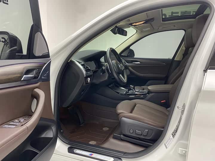 BMW X3 2023 x Drive 30i Leading M — фото 17