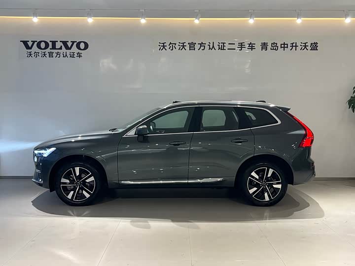 Volvo XC60 2026 B 5 4 WD — фото 10