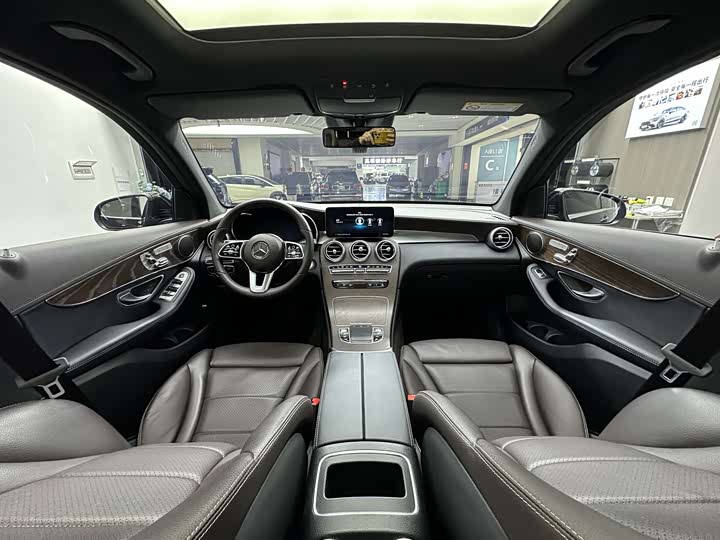 Mercedes-Benz GLC 2022 GLC 300 L 4 MATIC — фото 9