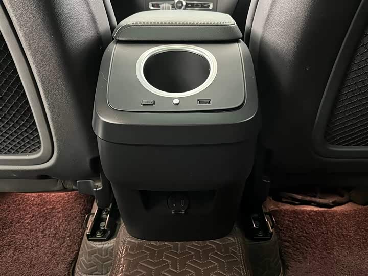 Volvo XC60 2022 B 5 4 WD — фото 16