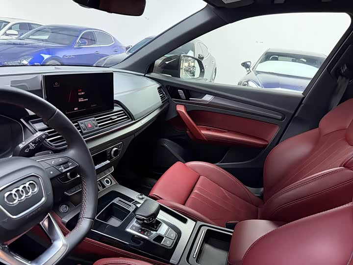 Audi Q5L 40 TFSI люкс-динамик — фото 5
