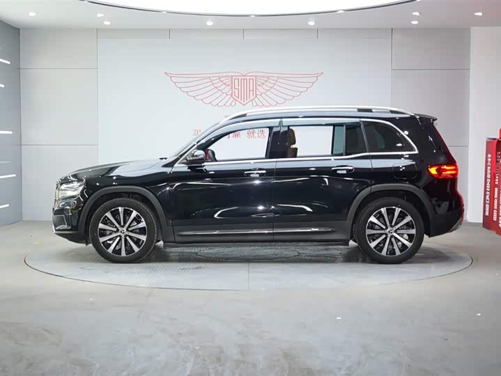 Mercedes-Benz GLB 2024 GLB 220 — фото 2