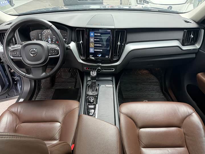 Volvo XC60 2020 T 5 4 WD — фото 11