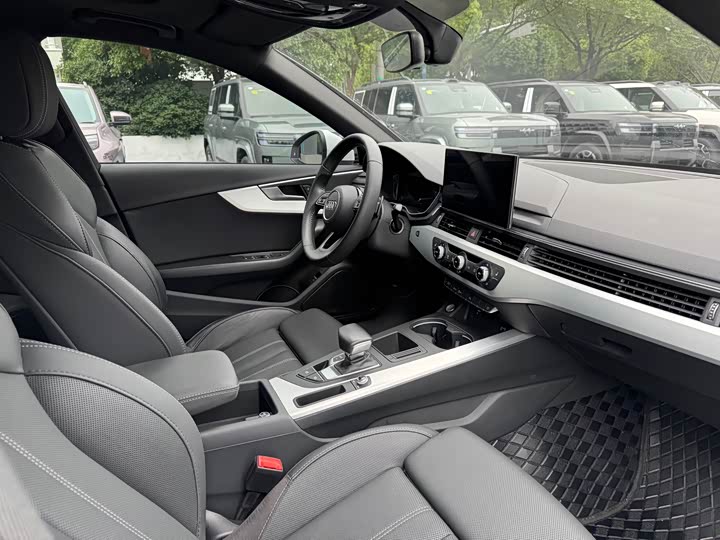 Audi A4L 40 TFSI стиль-динамик — фото 10