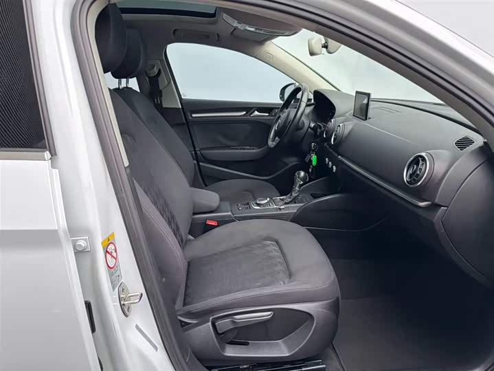 Audi A3 2015 Limousine 35 TFSI — фото 11