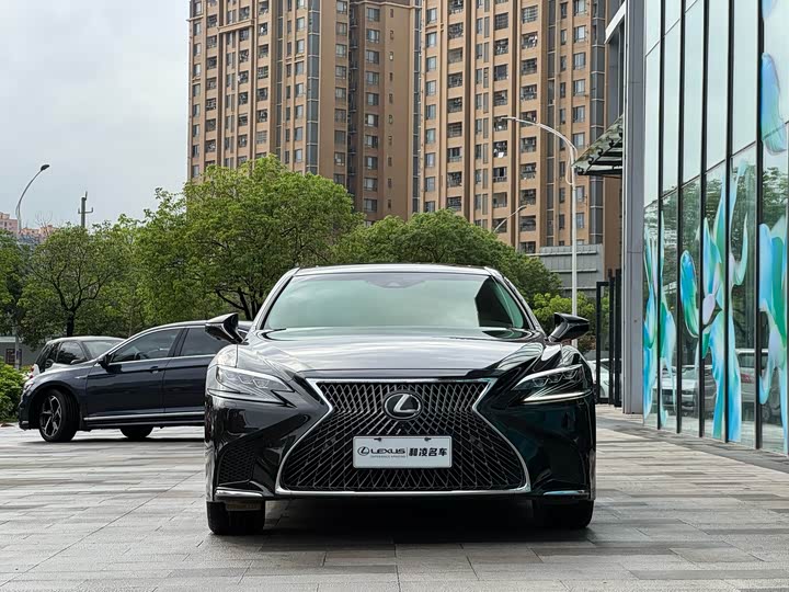 Lexus LS 2018 350 V — фото 2