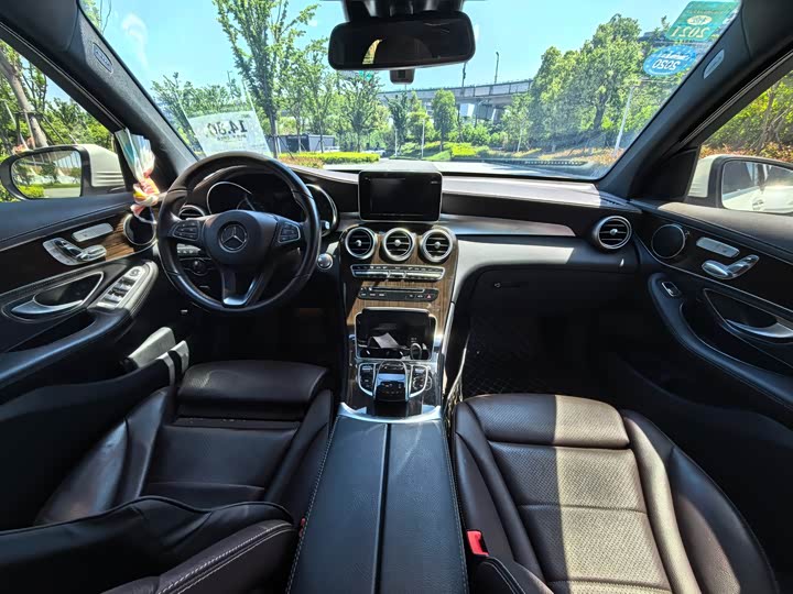 Mercedes-Benz GLC 2019 GLC 260 L 4 MATIC Luxury — фото 8