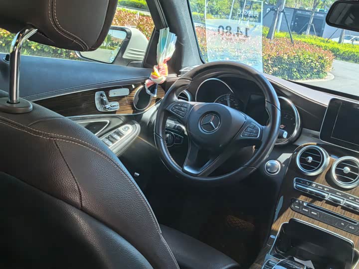 Mercedes-Benz GLC 2019 GLC 260 L 4 MATIC Luxury — фото 12