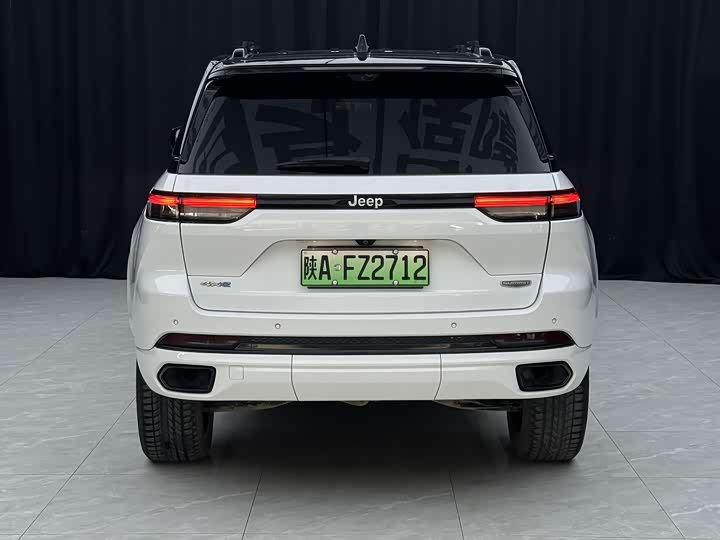 Jeep Grand Cherokee 4xe — фото 17