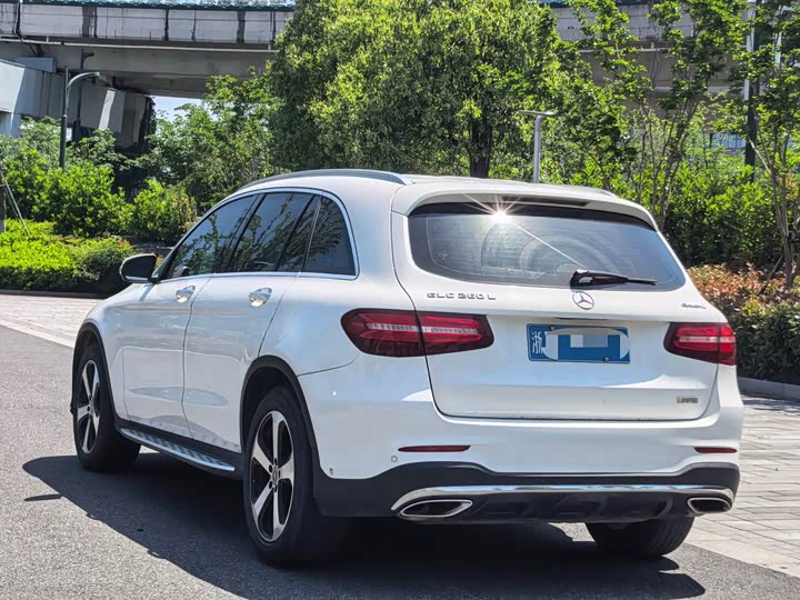 Mercedes-Benz GLC 2019 GLC 260 L 4 MATIC Luxury — фото 4