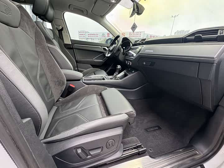 Audi Q3 Sportback 2020 40 TFSI — фото 25