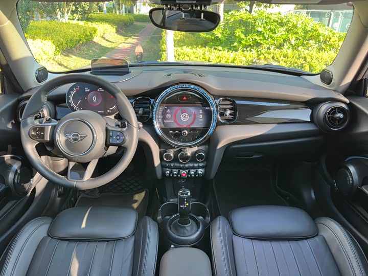 MINI Hatch — фото 13