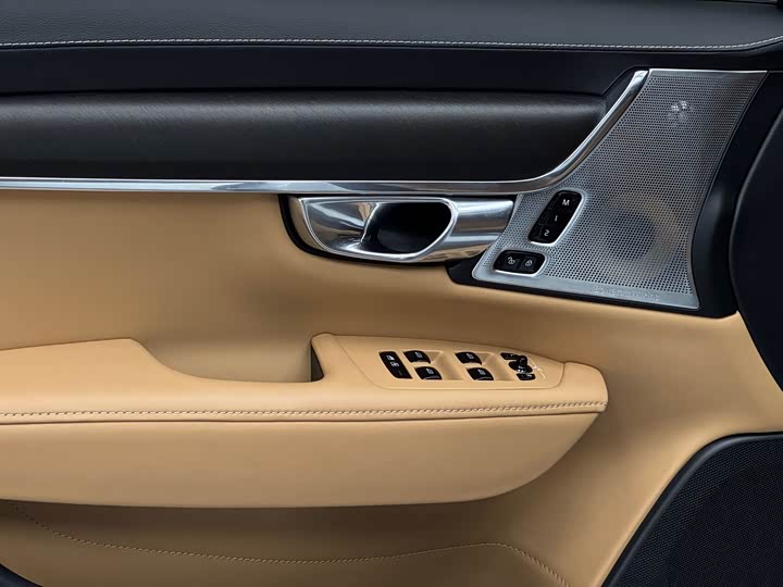 Volvo V90 2017 Cross Country T 5 AWD — фото 18