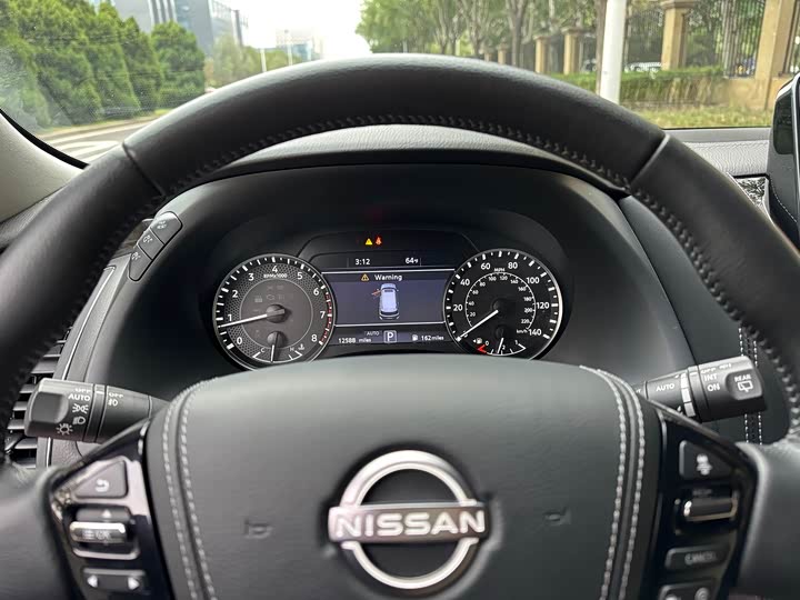 Nissan Patrol — фото 11