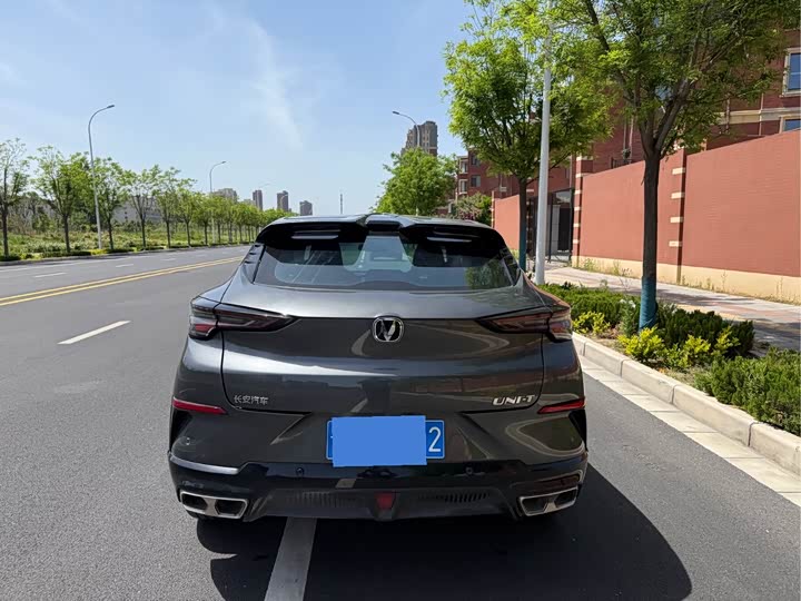 Changan UNI-T 2023 1.5 T Premium — фото 12