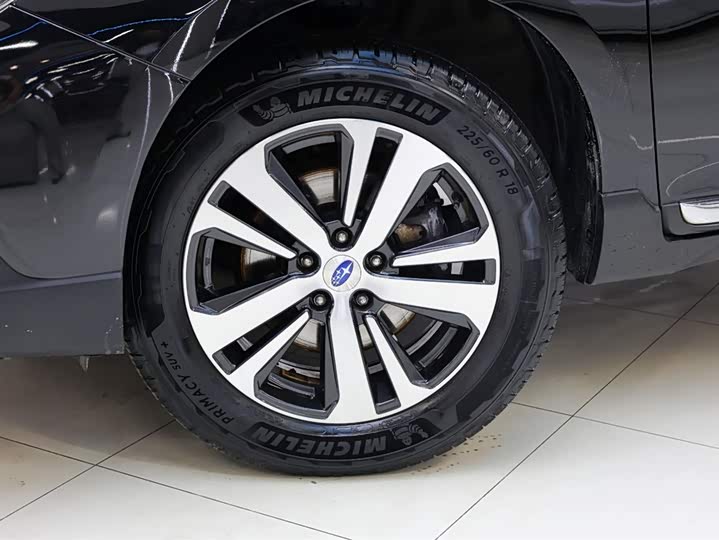 Subaru Outback — фото 13