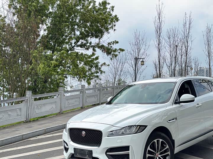 Jaguar F-PACE 2016 3.0 SC 4 WDR-Sport — фото 35