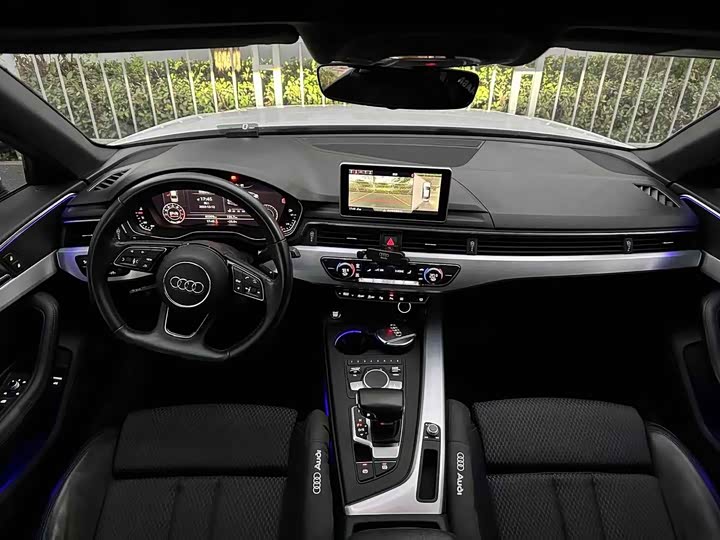 Audi A4L 2019 40 TFSI Sport V — фото 4