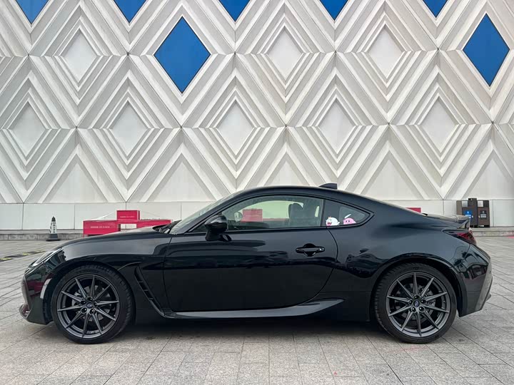 Subaru BRZ 2022 2.4 L MT — фото 7
