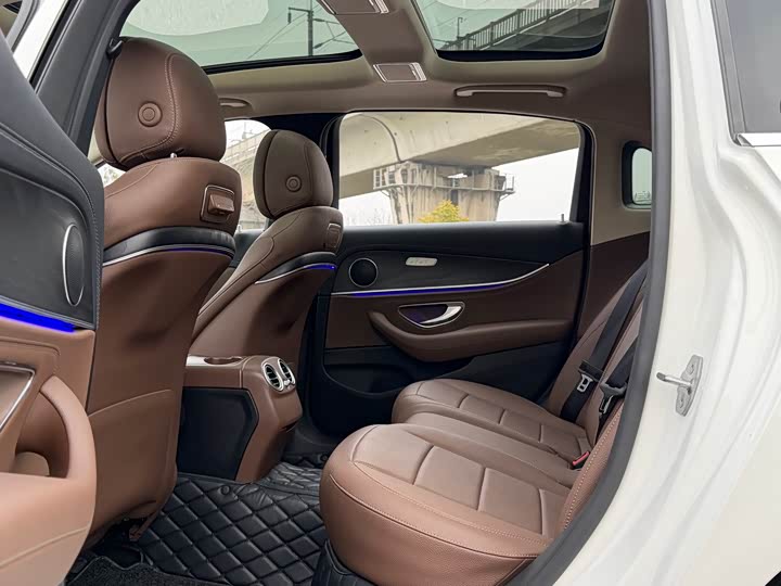 Mercedes-Benz E-Class 2020 E 300 L — фото 8