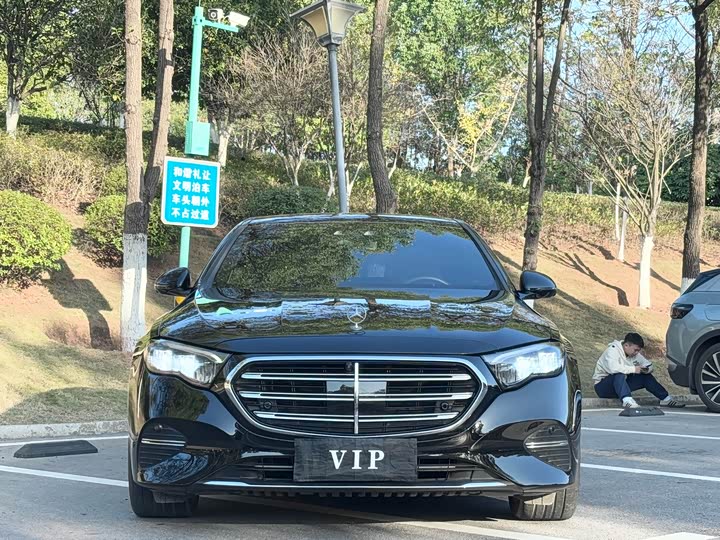 Mercedes-Benz E-Class 2025 E 300 L Luxury — фото 2
