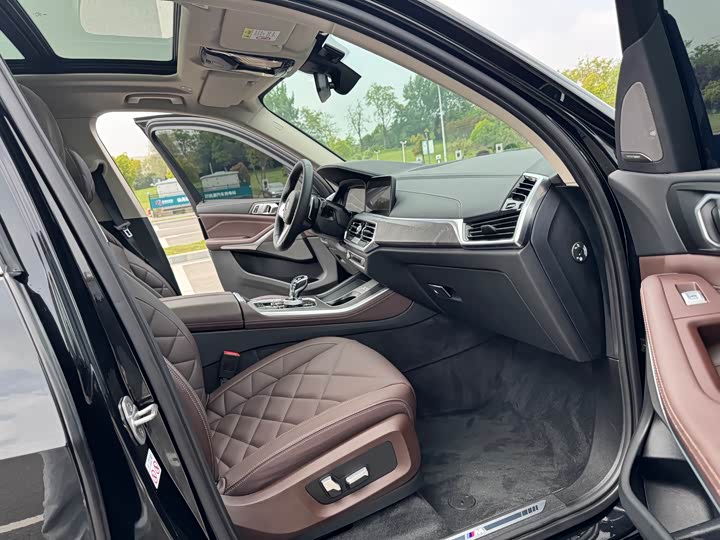 BMW X5 2022 x Drive 30 Li M — фото 12