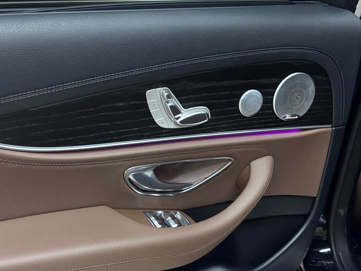 Mercedes-Benz E-Class 2020 E 300 L Luxury — фото 14