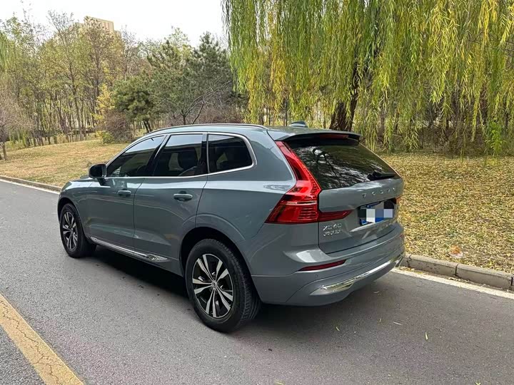 Volvo XC60 2024 B 5 4 WD — фото 4