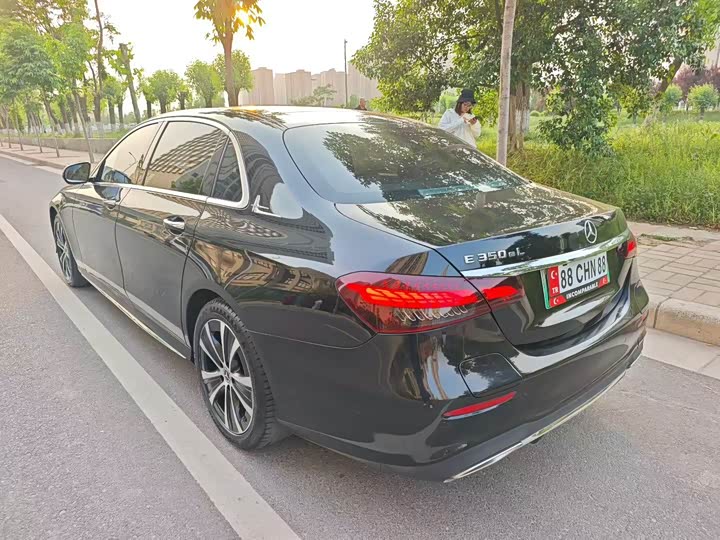 Mercedes-Benz E-Class 2023 E 350 e L — фото 7