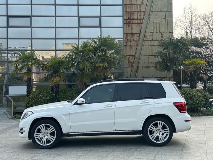 Mercedes-Benz GLK-Class 2014 GLK 260 4 MATIC — фото 4
