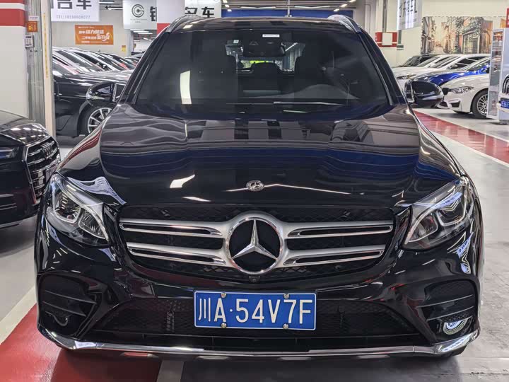 Mercedes-Benz GLC 2018 GLC 260 4 MATIC Luxury — фото 2