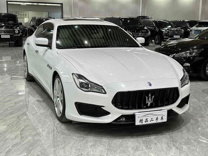 Maserati Quattroporte — фото 3
