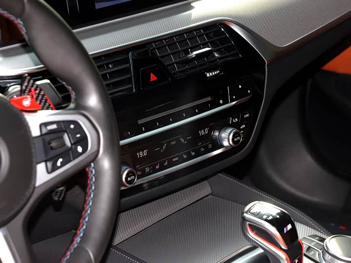 BMW M5 2018 M 5 — фото 12
