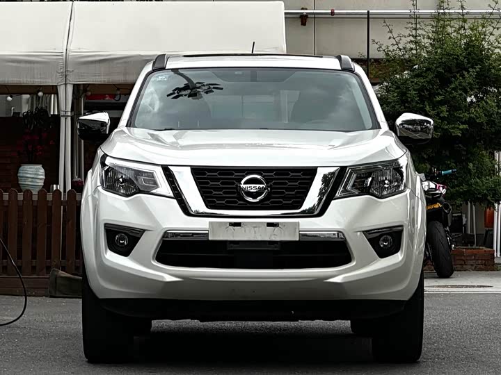 Nissan Terra — фото 2