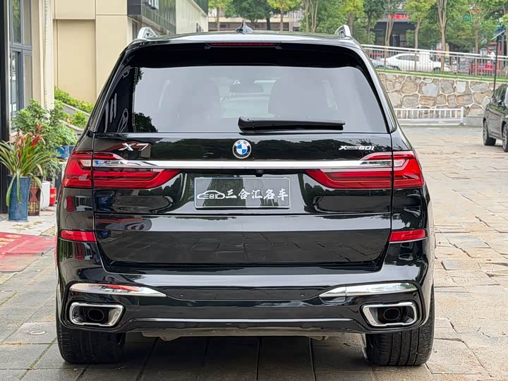 BMW X7 2020 x Drive 40i M — фото 4